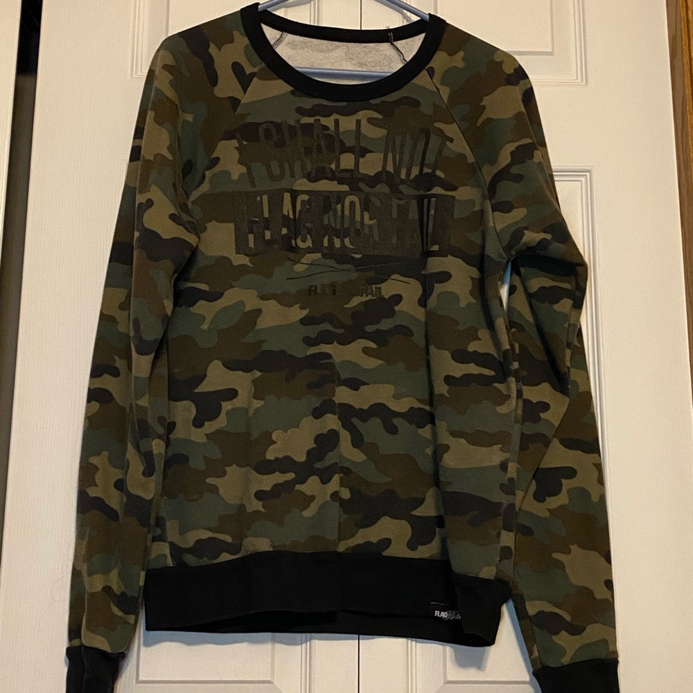 EUC Flag Nor Fail camo crewneck